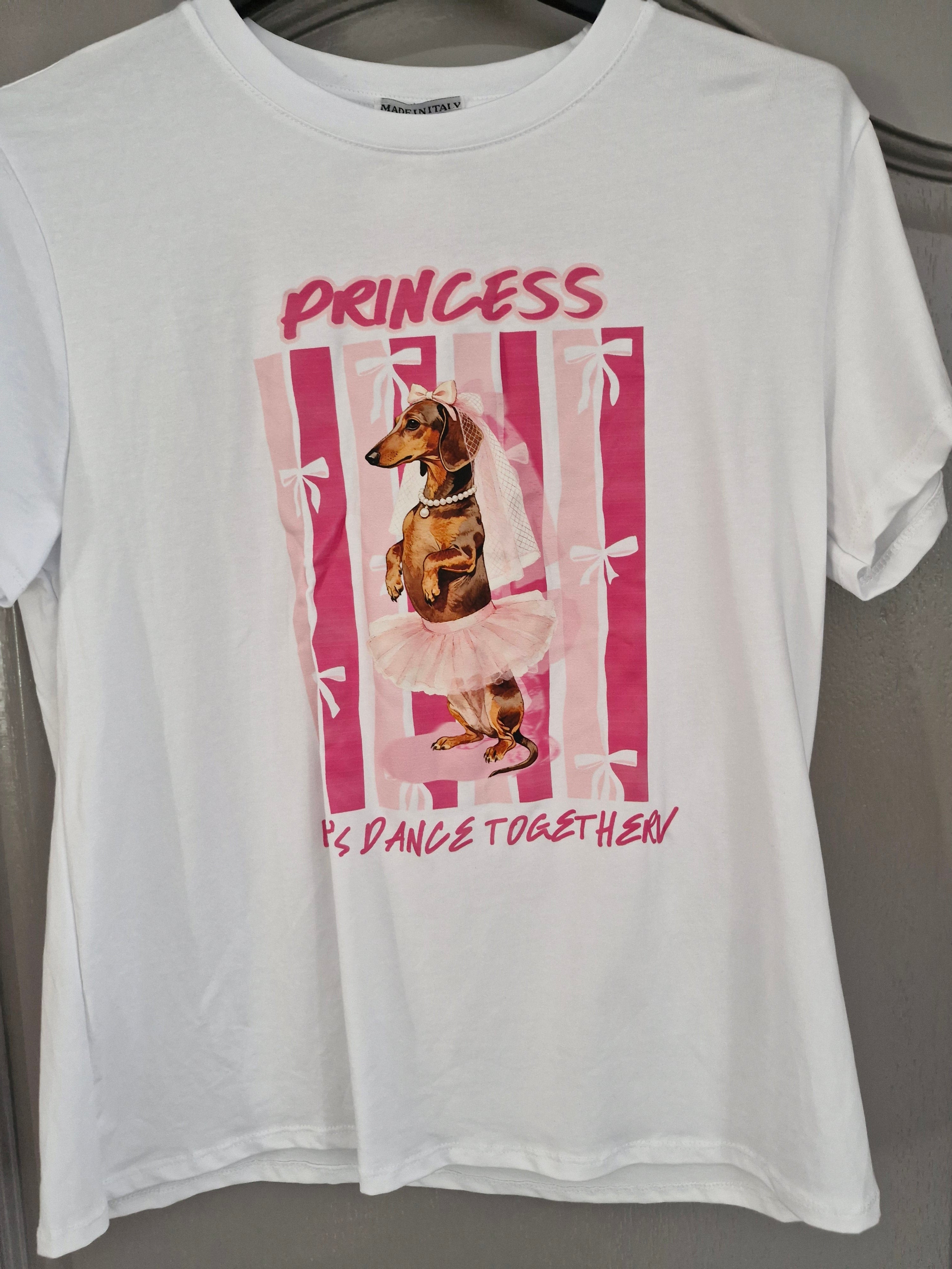 T-shirt with dog